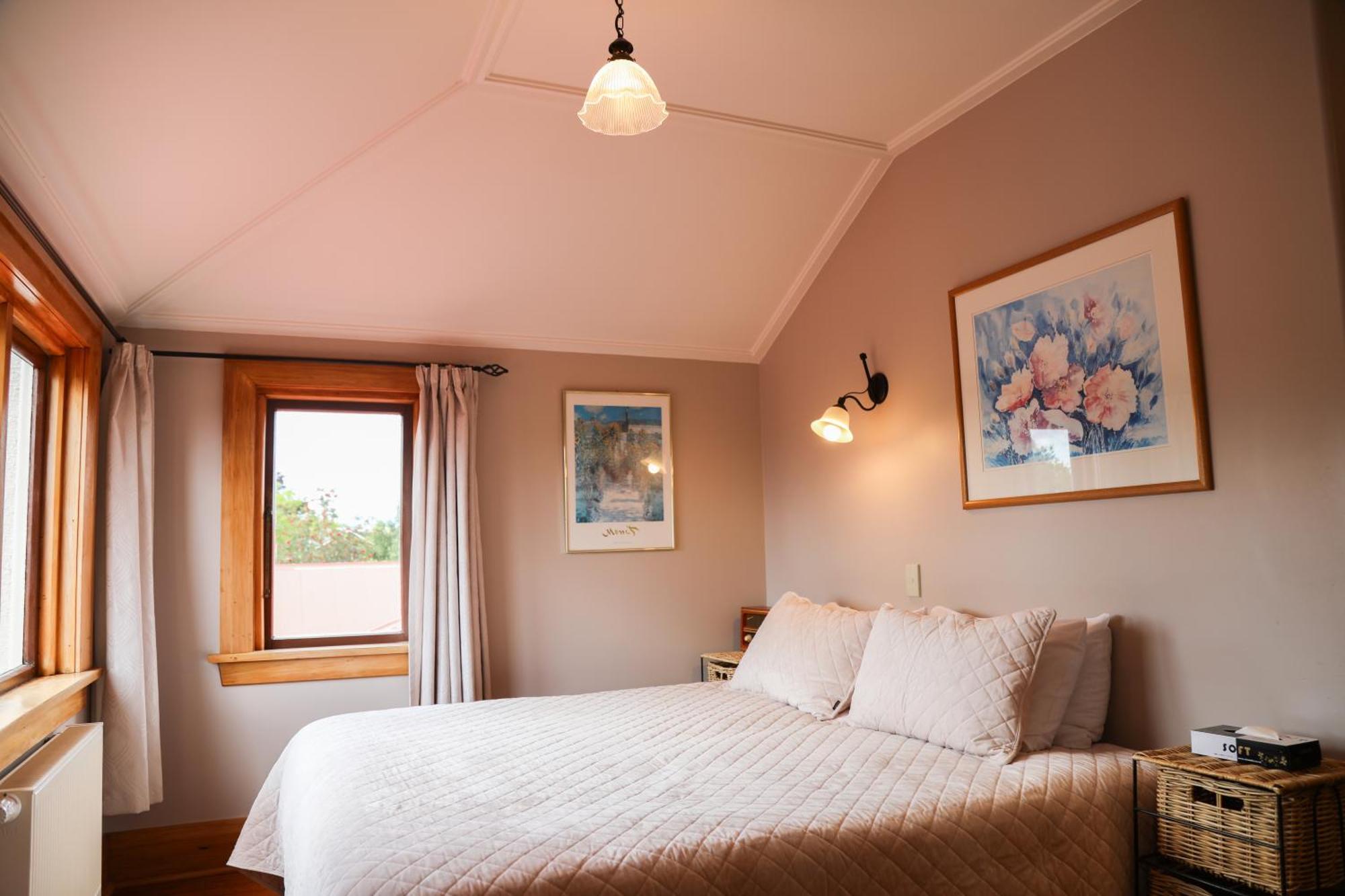 เท อเนา ลอดจ์ Bed & Breakfast เทอาเนา ภายนอก รูปภาพ