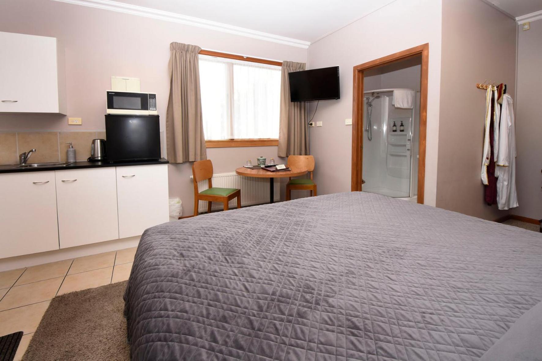 เท อเนา ลอดจ์ Bed & Breakfast เทอาเนา ภายนอก รูปภาพ